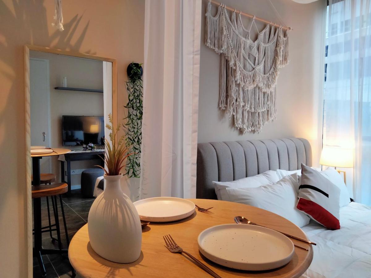 Scarletz Suites Klcc I Homebrickz Kuala Lumpur Dış mekan fotoğraf